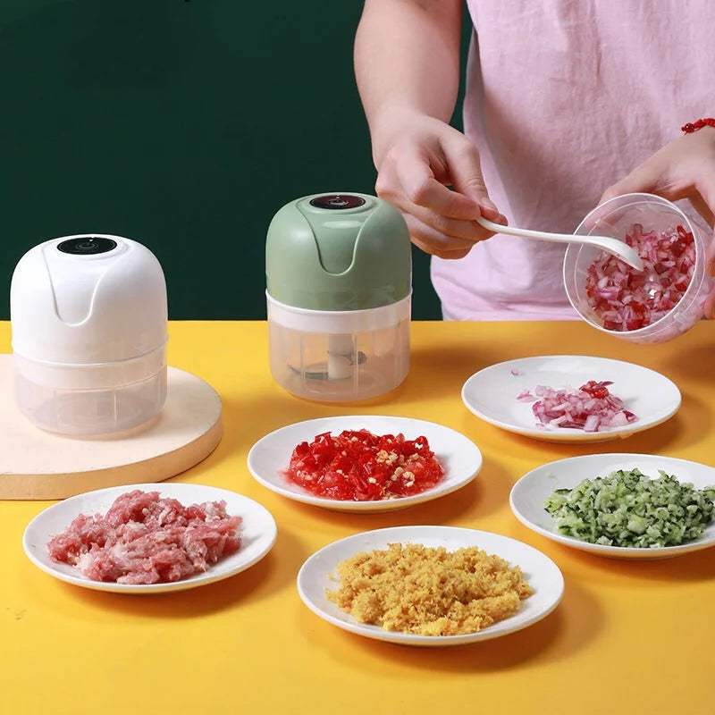 Mini processador portátil multicolorido elétrico para alimentos 250ML USB com 3 lâminas de aço inoxidável bivolt